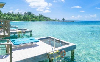 Overwater Villa Island View at Holiday Inn