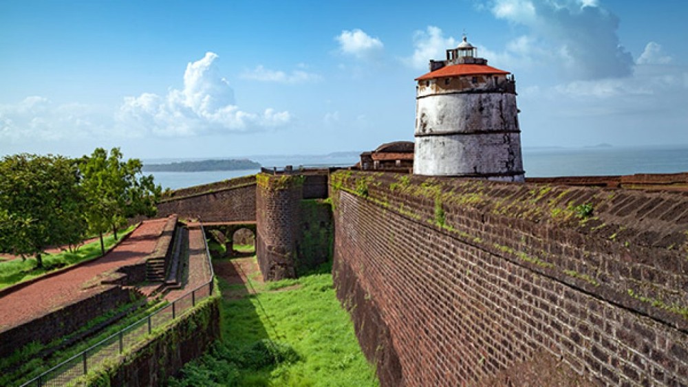 The Allure of Fort Aguada, Goa: Exploring The Historic  ...