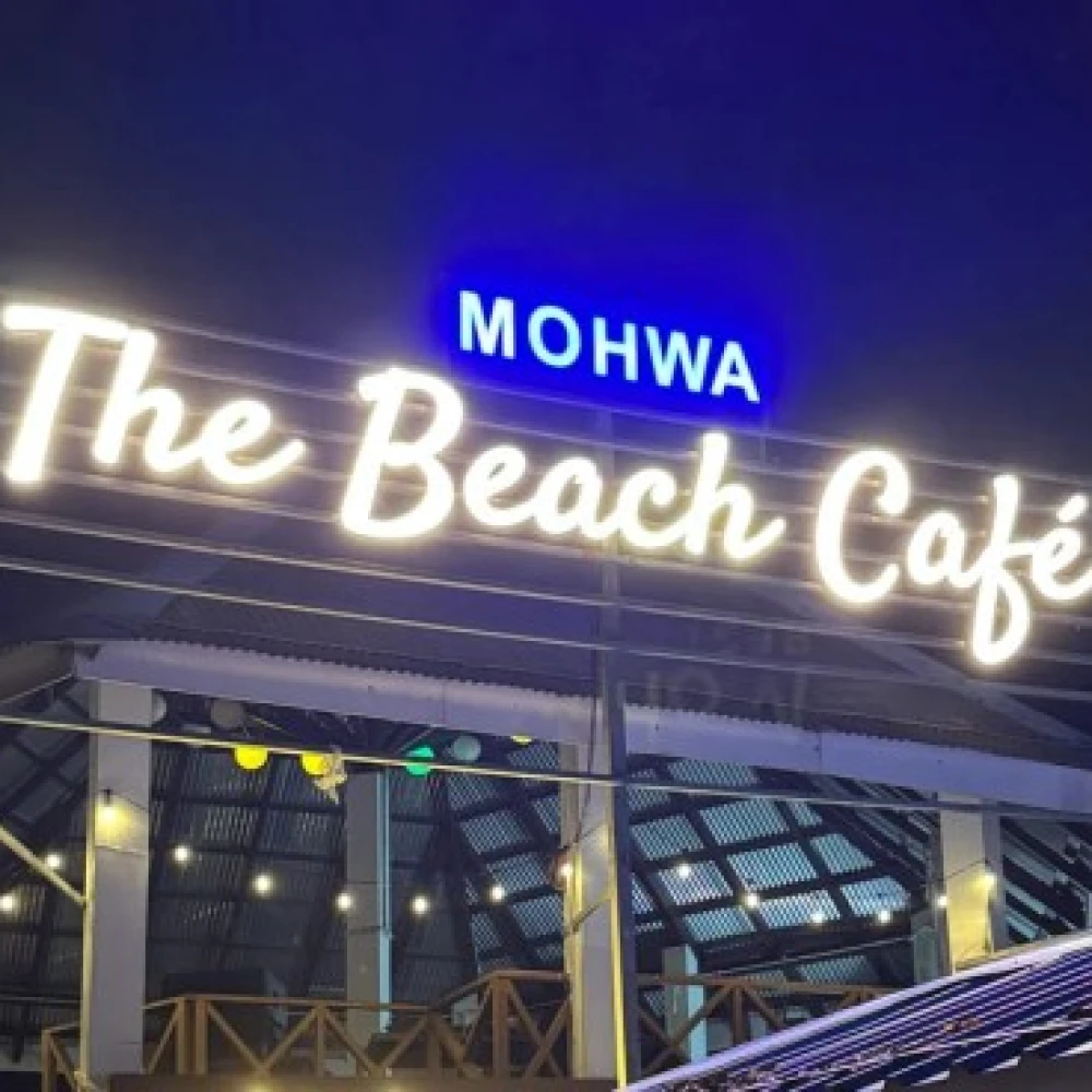 Mohwa Cafe: Eat, Relax & Experience the Ocean