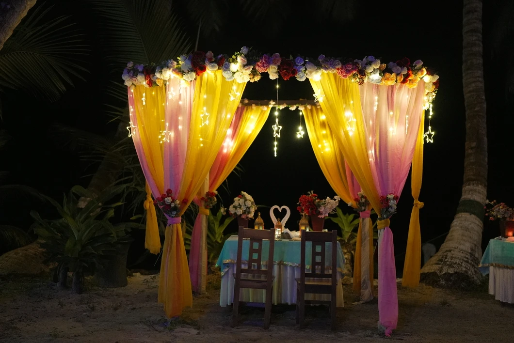 Romantic Floral Canopy Candlelight Dinner
