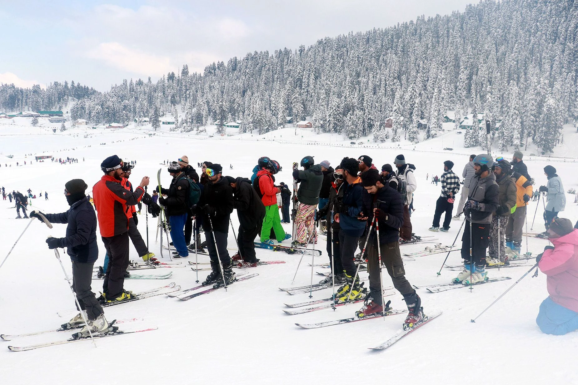 Chasing Snow: Skiing Thrills in Kashmir