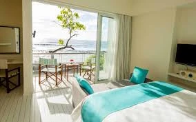 Couple Special: Holiday Inn Resort Kandooma