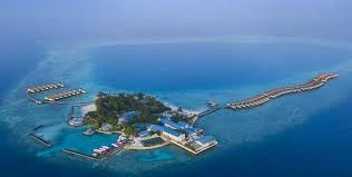 Peace in Maldives: Centara Ras Fushi