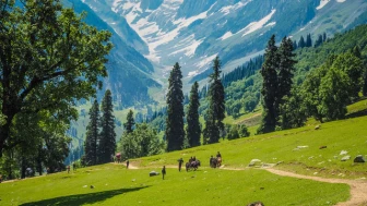 Experience The Land of Heaven - Kashmir