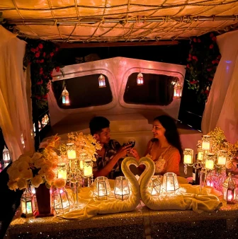 Floating Boat Candlelight Dinner